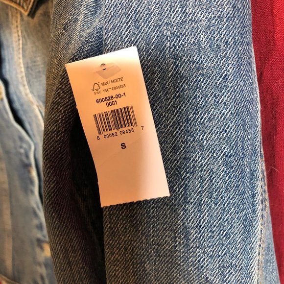 GAP WOMANS DENIM JEAN JACKET SIZE SMALL NEW WITH TAGS - Picture 5 of 11